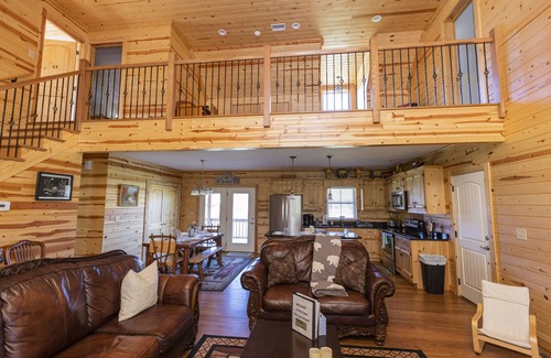 Fleetwood Cabina | Waterfront Cabin en South Fork del Río Nuevo