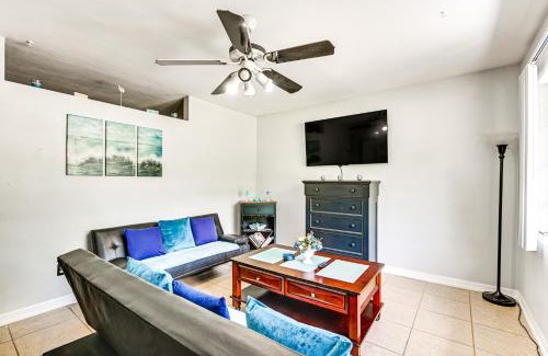 Clearwater Apartamento | Outdoor Bar and Fire Pit Central Clearwater Condo!
