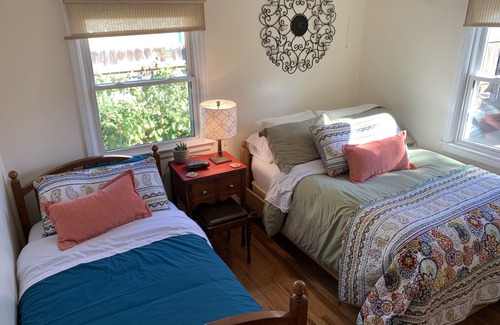 Sunset Casa | Outdoor fireplace, hot tub, coffee bar. Close to green belt and downtown