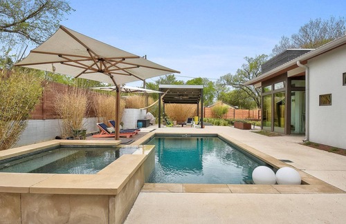 West Congress Casa | Outdoor Oasis with Private Pool + Spa - The Nest!