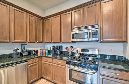 Tatum Highlands Casa | Outdoor Pool & Private Yard: Cave Creek Home!