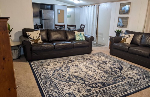 Marion Casa | Outdoor Rec Hub 4bed/ 2bath + Rec Room + Boat Parking