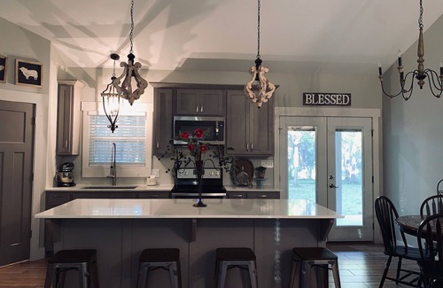 Zavalla Casa | El paraíso de los hombres al aire libre en el lago Sam Rayburn, junto al bosque nacional de Angelia