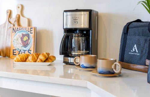 Five Points Casa | Outrider 113 by AvantStay | Private Balcony + Close to Broadway, ADA Accessible