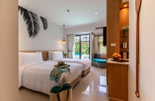 Cherngtalay Hotel | OUTRIGGER Surin Beach Resort