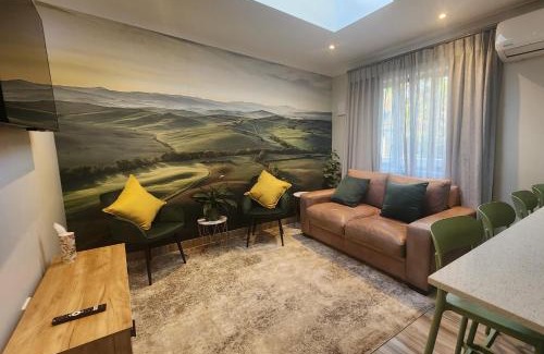 Paarl Apartamento | Overflowing Life - Accommodation near Paarl Gim
