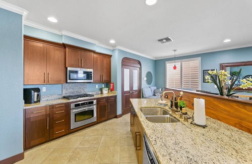 Rancho Cordova Casa | Overlooks Park & Amphitheater. Near river rafting, Lake Natoma, CSUS Aquatic Ctr