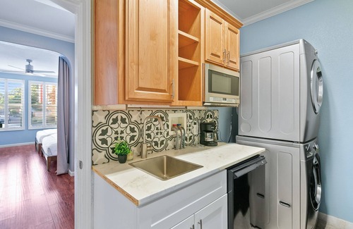 Rancho Cordova Casa | Overlooks Park & Amphitheater. Near river rafting, Lake Natoma, CSUS Aquatic Ctr