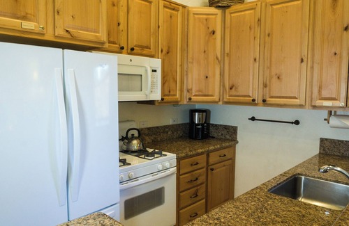 Truckee Apartamento | Encantador encanto, con vistas al pueblo: 2Br / 2Ba