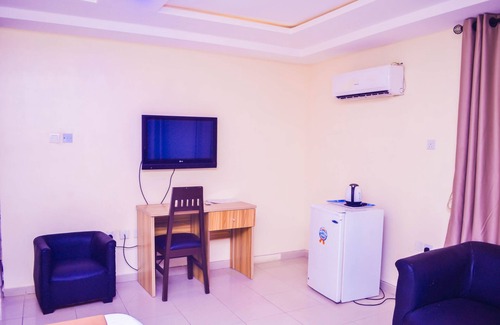 Lagos Hotel | Owee Hotel Exclusive Apartments & Suites