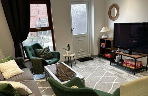 Tipton Casa | Owens' House - 3 Bed 2 Bath Relocation Corporate Stay