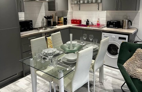 Tipton Casa | Owens' House - 3 Bed 2 Bath Relocation Corporate Stay