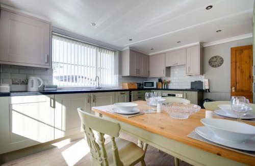 Holt Casa | Owl Cottage
