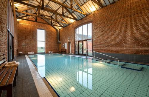 Sculthorpe Casa | Owl