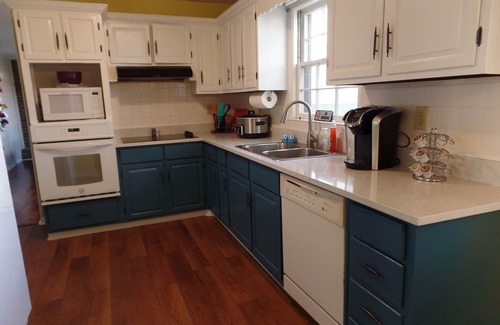 Mableton Casa | 2 familias por el precio de 1 baño espacioso de 5 dormitorios y 3 baños - Six Flags - Braves - Aquarium