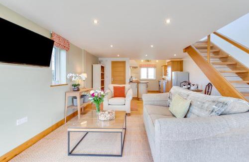 Beckley Casa | Owl House