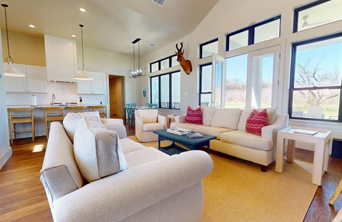 New Braunfels Casa | Oxbow on the Guadalupe River