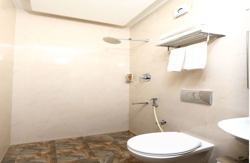 Chennai Hotel | OYO 10276 Hotel The Pearl