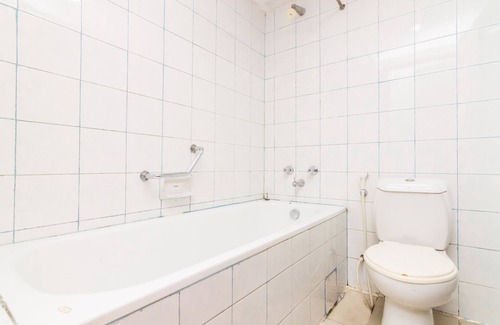 Batam Hotel | OYO 2065 Holly Sentosa Hotel