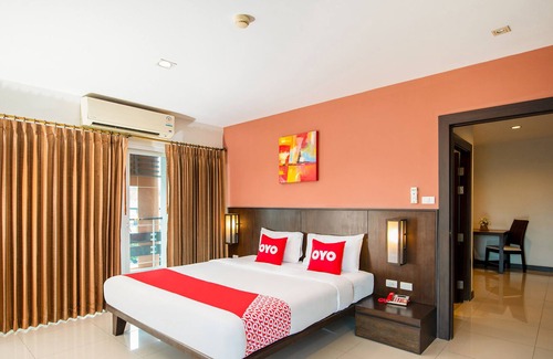 Wichit Hotel | OYO 241 Ratana Hotel Sakdidet