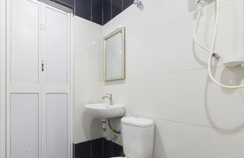 Taman Bercham Baru Hotel | OYO 43934 Nova Hotel