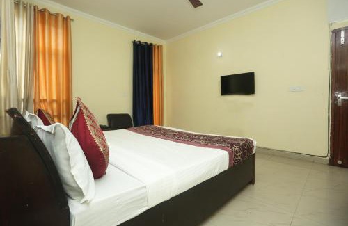 Gomti Nagar Apartamento | OYO 5285 Apartment Impact Associates