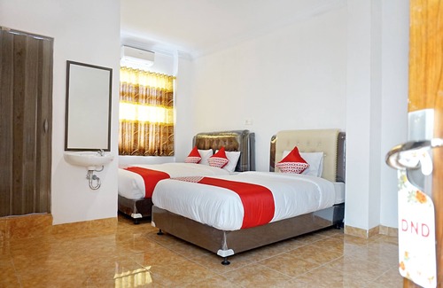 Pekanbaru Hotel | OYO 694 Khasanah Residence