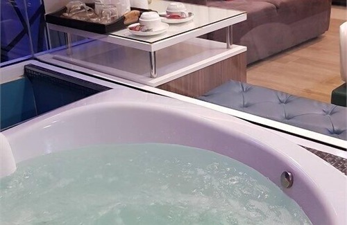 Ban Mai Hotel | OYO 75592 Blue Tel Residence