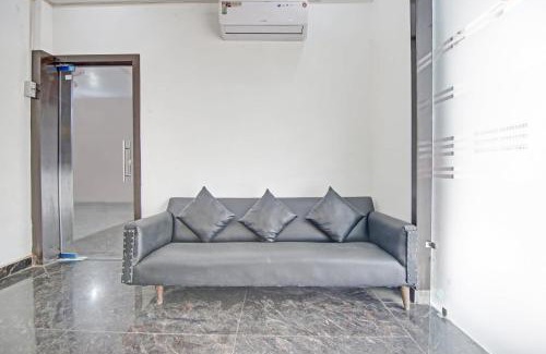 Delhi Hotel | OYO 81258 AJ Guest House