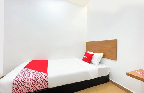 Historic George Town Casa | OYO 90334 Mawlaya Hotel
