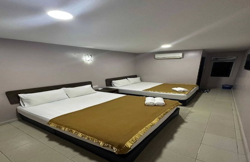 Kuah Hotel | OYO 91119 Hotel D Lima Inn