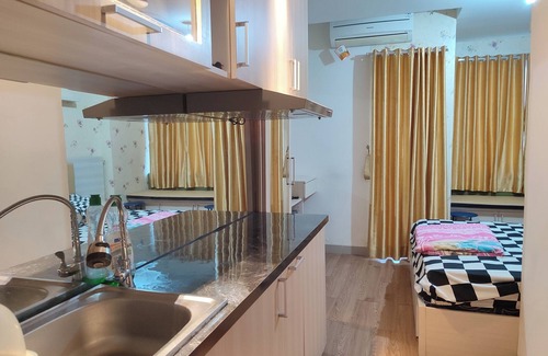 Bekasi Timur Hotel | OYO 91338 Apartment Bekasi Town Square