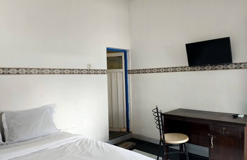 Parepare Hotel | OYO 93412 Kost Irma Syariah Near UPTD SMP Negeri 8 Parepare