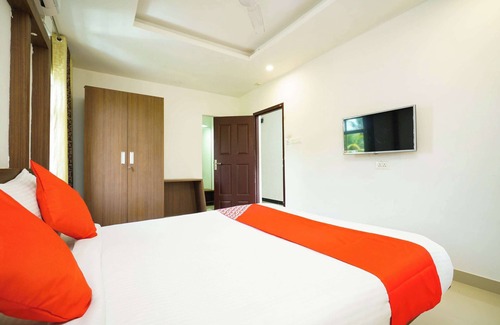 Thiruvananthapuram Hotel | OYO Al Saj Kazhakkootam Near GreenField