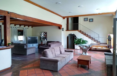 Itapecerica da Serra Hotel | OYO Del Verde Hotel