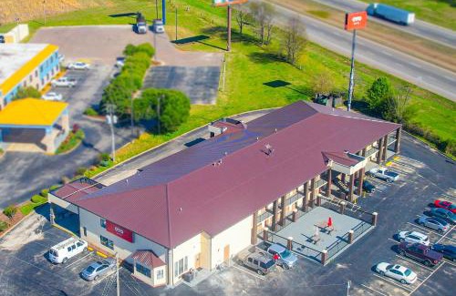 Brownsville Hotel | OYO Hotel Brownsville TN I-40