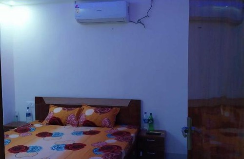 Meerut Hotel | OYO Hotel King