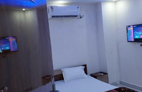 Meerut Hotel | OYO Hotel King