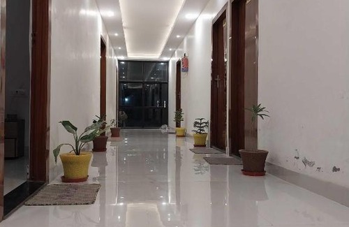 Meerut Hotel | OYO Hotel King