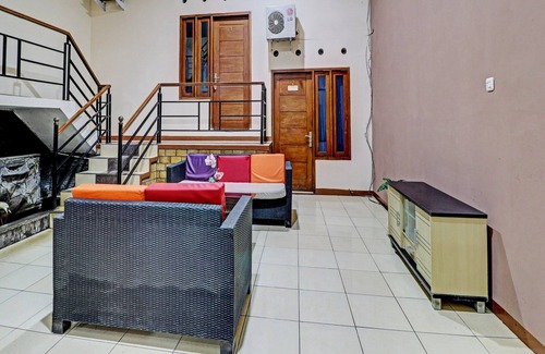 Bandung Hotel | OYO Life 92127 Skyland Pasteur