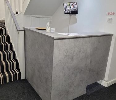 Middlesbrough Hotel | OYO Victoria Apartments