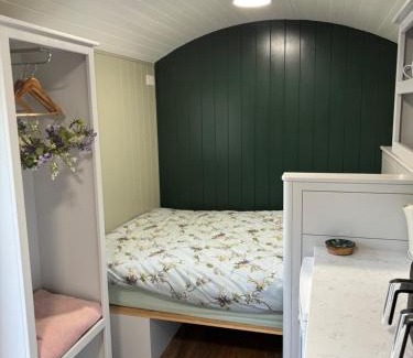 Leinster Otro | Oyster Bay Retreats