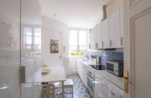 Quartier de l'Ecole-Militaire Apartamento | Pérignon's Palazzo, by Veeve