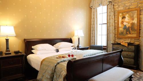 Navasota Hotel | PA Smith Hotel