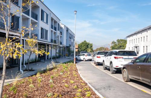 Paarl Apartamento | Paarl Studio With Onsite Parking & Modern Comforts