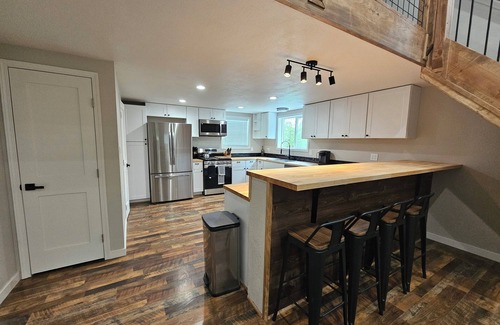 Ronan Casa | Pablo Pines House @ the Canal- Family+Pet Friendly, Trailer Parking+RV Hookups!