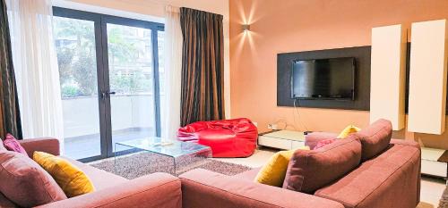 Paceville Apartamento | Paceville Flat Two Bedroom Two Bathrooms St Julians with Terrace and Yard Pen 2