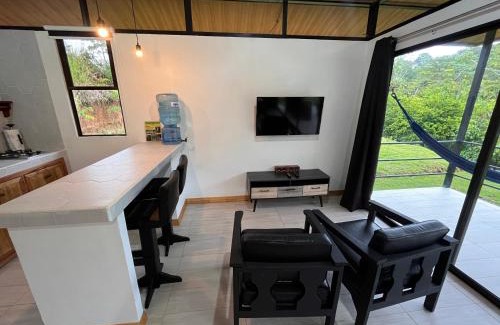 Bahía Drake Cabina | Pacheco Tours Rainforest Cabins 4x4 Only