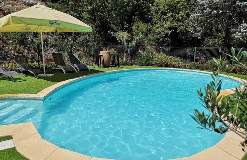 Tourves Cabina | Pachous Farm