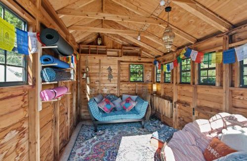 Linda Mar Casa | Pacifica Retreat Min to Beach Hot Tub Hidden Creek